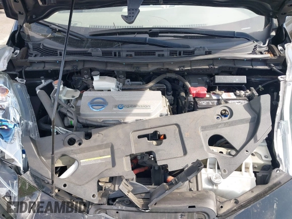 2011 Nissan LEAF SL-e with VIN JN1AZ0CP3BT006608, listed as a IAAI auction lot 41631300 with 60,831 mi miles. Bid and sale history available at carsss.com. Image 10.