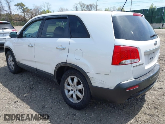 2011 Kia Sorento LX with VIN 5XYKTCA11BG180272, listed as a IAAI auction lot 42125073 with 137,156 mi miles and . Bid and sale history available at DreamBid. Image 3.