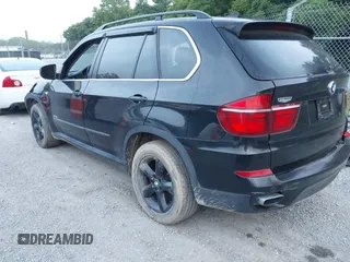 2013 BMW X5 xDrive50i с VIN 5UXZV8C57D0C15445, выставлен на аукционе IAAI как лот 42508989 с пробегом 102 212 миль миль и . История ставок и продаж доступна на DreamBid. Изображение 3.