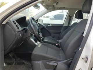 2013 Volkswagen Tiguan SE with VIN WVGAV3AX9DW575926, listed as a Copart auction lot 85048984 with 117,986 mi miles and Clean title. Bid and sale history available at DreamBid. Image 7.