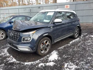 2024 Hyundai Venue SEL with VIN KMHRC8A39RU285918, listed as a IAAI auction lot 41480084 with 4,824 mi miles and . Bid and sale history available at DreamBid. Image 17.