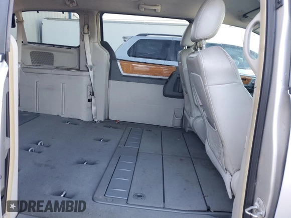 2009 Chrysler Town & Country Limited with VIN 2A8HR64X69R507404, listed as a Copart auction lot 49300475 with 316,073 mi miles and Salvage Title. Bid and sale history available at carsss.com. Image 11.