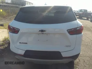 2020 Chevrolet Blazer LT z VIN 3GNKBCR49LS684674, wystawiony jako IAAI lot #40298156 z przebiegiem 83 008 mil mil oraz . Historia ofert i sprzedaży dostępna na DreamBid. Obrazek 16.