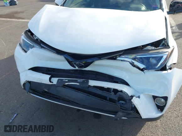 2018 Toyota RAV4 XLE with VIN JTMWFREV8JJ212450, listed as a IAAI auction lot 41425194 with 93,566 mi miles. Bid and sale history available at carsss.com. Image 6.