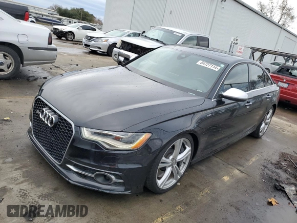 2013 Audi S6 Prestige z VIN WAUJ2AFC7DN138680, wystawiony jako Copart lot #84727114 z przebiegiem 153 915 mil mil oraz Tytuł czysty. Historia ofert i sprzedaży dostępna na DreamBid. Obrazek 1.