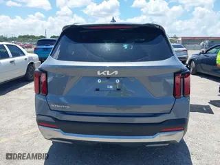 2024 Kia Sorento S with VIN 5XYRL4JC2RG254895, listed as a IAAI auction lot 39959899 with 4,185 mi miles. Bid and sale history available at carsss.com. Image 16.