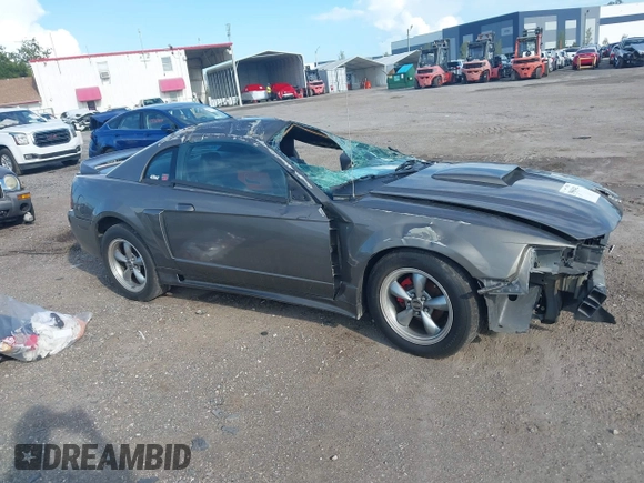 2004 Ford Mustang Standard z VIN 1FAFP40684F194867, wystawiony jako IAAI lot #39963442 z przebiegiem Nie podano mil oraz . Historia ofert i sprzedaży dostępna na DreamBid. Obrazek 13.