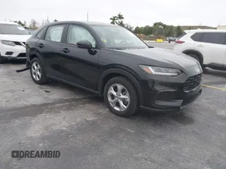 2024 Honda HR-V LX with VIN 3CZRZ1H39RM734657, listed as a IAAI auction lot 41384612 with 6,578 mi miles. Bid and sale history available at carsss.com. Image 1.
