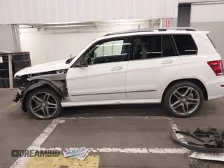 2013 Mercedes-Benz GLK 350 with VIN WDCGG8JB1DG044041, listed as a IAAI auction lot 40719002 with 85,861 mi miles and . Bid and sale history available at carsss.com. Image 15.