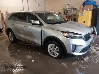2020 Kia Sorento LX V6 with VIN 5XYPGDA53LG647938, listed as a IAAI auction lot 41541659 with 75,161 mi miles. Bid and sale history available at carsss.com. Image 1.