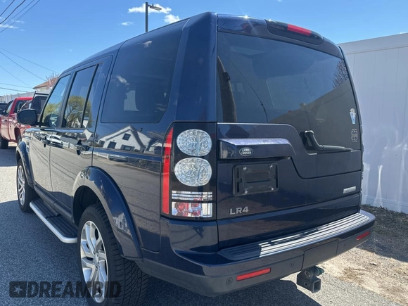 2015 Land Rover LR4 Lux with VIN SALAK2V67FA775737, listed as a Copart auction lot 53847855 with 137,736 mi miles and Clean Title. Bid and sale history available at DreamBid. Image 3.