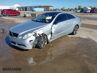 2011 Mercedes-Benz E-Class E 350 with VIN WDDKJ5GB8BF079692, listed as a IAAI auction lot 40794197 with 187,563 mi miles. Bid and sale history available at carsss.com. Image 6.