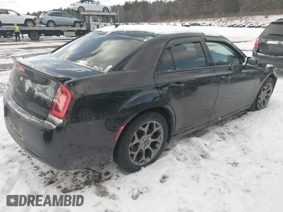 2015 Chrysler 300 with VIN 2C3CCAGG8FH904488, listed as a IAAI auction lot 41516698 with 1 mi miles. Bid and sale history available at carsss.com. Image 4.