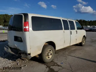 2017 Chevrolet Express Passenger LT with VIN 1GAZGPFG1H1337744, listed as a Copart auction lot 78469324 with 206,575 mi miles and Salvage Title. Bid and sale history available at carsss.com. Image 3.