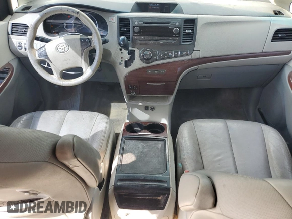 2014 Toyota Sienna XLE with VIN 5TDYK3DC2ES439353, listed as a Copart auction lot 54332275 with 130,312 mi miles and Salvage Title. Bid and sale history available at DreamBid. Image 8.