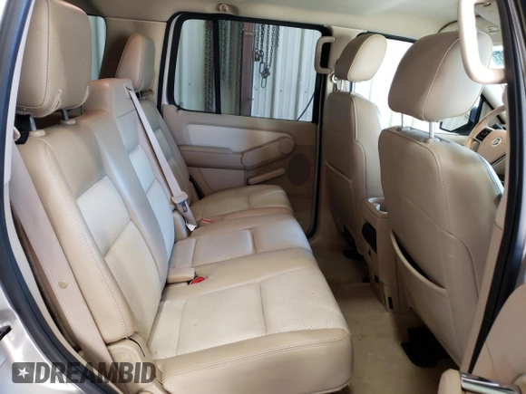 2006 Mercury Mountaineer Luxury z VIN 4M2EU47E36UJ19160, wystawiony jako Copart lot #47325225 z przebiegiem 130 249 mil mil oraz Tytuł czysty. Historia ofert i sprzedaży dostępna na DreamBid. Obrazek 11.