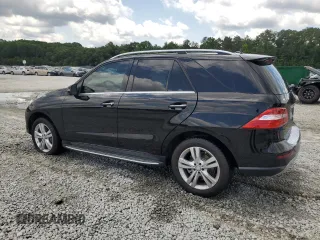 2014 Mercedes-Benz M 350 with VIN 4JGDA5JBXEA283502, listed as a Copart auction lot 60438895 with 113,798 mi miles and Salvage title. Bid and sale history available at DreamBid. Image 2.