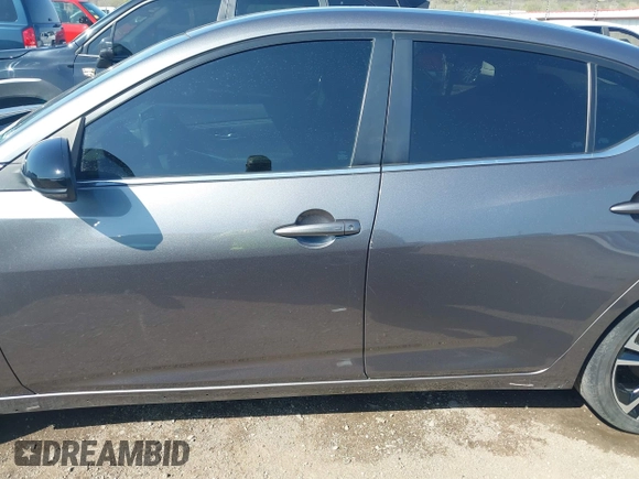 2021 Nissan Sentra SR with VIN 3N1AB8DV7MY288973, listed as a IAAI auction lot 41918925 with 33,174 mi miles and . Bid and sale history available at DreamBid. Image 15.