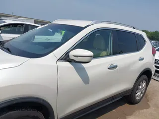 2017 Nissan Rogue SL with VIN JN8AT2MV3HW006126, listed as a IAAI auction lot 42456768 with 214,000 mi miles and . Bid and sale history available at DreamBid. Image 14.