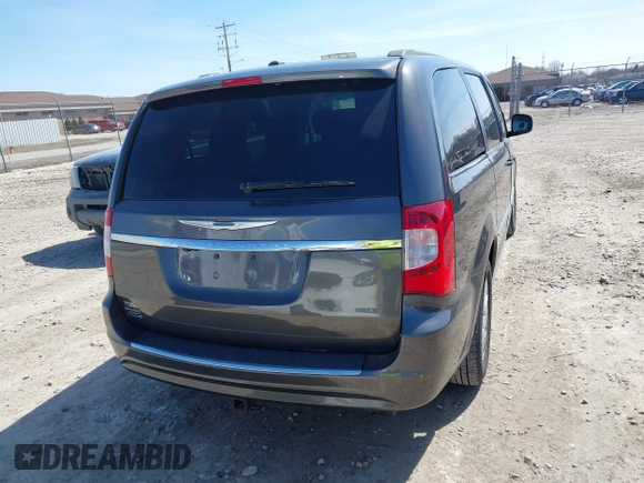 2015 Chrysler Town & Country Touring with VIN 2C4RC1BG9FR538421, listed as a IAAI auction lot 42055002 with 152,804 mi miles. Bid and sale history available at carsss.com. Image 16.