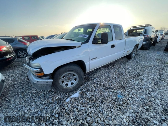2001 Chevrolet Silverado 1500 LS with VIN 1GCEC19V11E232175, listed as a Copart auction lot 79202904 with 309,623 mi miles and Salvage Title. Bid and sale history available at DreamBid. Image 1.