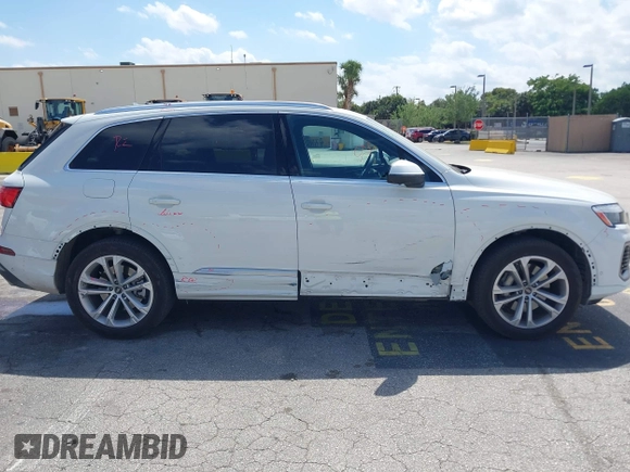 2025 Audi Q7 Premium Plus with VIN WA1LVBF70SD014968, listed as a IAAI auction lot 41787534 with 7,568 mi miles and . Bid and sale history available at DreamBid. Image 6.