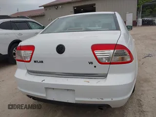2006 Mercury Milan with VIN 3MEFM07186R641191, listed as a IAAI auction lot 42382735 with 151,872 mi miles and . Bid and sale history available at DreamBid. Image 16.