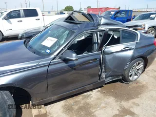 2018 BMW 3 Series 330i z VIN WBA8B9C54JEE81206, wystawiony jako IAAI lot #42251897 z przebiegiem Nie podano mil oraz . Historia ofert i sprzedaży dostępna na DreamBid. Obrazek 6.