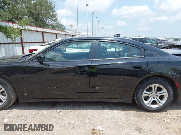 2023 Dodge Charger SXT z VIN 2C3CDXBG0PH564343, wystawiony jako IAAI lot #42351311 z przebiegiem 52 570 mil mil oraz . Historia ofert i sprzedaży dostępna na DreamBid. Obrazek 14.