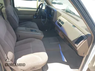 1994 GMC Sierra 1500 z VIN 1GTFC24KXRE522028, wystawiony jako IAAI lot #42463380 z przebiegiem 153 411 mil mil oraz . Historia ofert i sprzedaży dostępna na DreamBid. Obrazek 5.