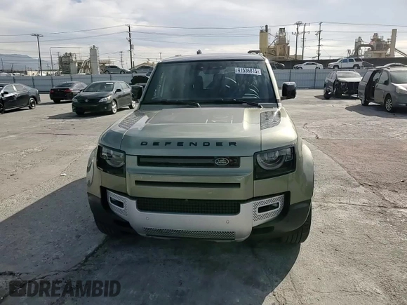 2023 Land Rover Defender SE z VIN SALEPEEU3P2150198, wystawiony jako Copart lot #41536815 z przebiegiem 27 030 mil mil oraz Szkoda całkowita • Salvage title. Historia ofert i sprzedaży dostępna na DreamBid. Obrazek 11.