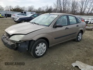 2005 Ford Focus S with VIN 1FAFP34N75W104363, listed as a Copart auction lot 49745295 with 179,704 mi miles and Salvage Title. Bid and sale history available at carsss.com. Image 1.
