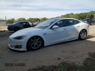 2021 Tesla Model S Long Range Plus z VIN 5YJSA1E29MF419106, wystawiony jako Copart lot #73927584 z przebiegiem Nie podano mil oraz Szkoda całkowita • Salvage title. Historia ofert i sprzedaży dostępna na DreamBid. Obrazek 1.
