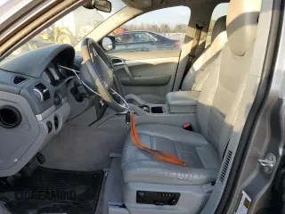 2010 Porsche Cayenne z VIN WP1AA2AP6ALA06294, wystawiony jako Copart lot #81349684 z przebiegiem 142 992 mil mil oraz Szkody całkowita. Historia ofert i sprzedaży dostępna na DreamBid. Obrazek 7.