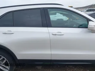 2020 Cadillac XT4 FWD Sport with VIN 1GYFZER45LF148806, listed as a IAAI auction lot 41853795 with 28,956 mi miles and . Bid and sale history available at carsss.com. Image 13.