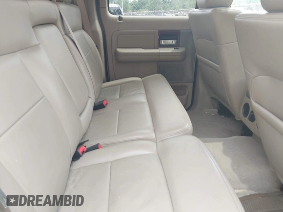 2007 Ford F-150 XLT с VIN 1FTPW14557FA22950, выставлен на аукционе IAAI как лот 42766479 с пробегом 293 351 миль миль и . История ставок и продаж доступна на DreamBid. Изображение 8.