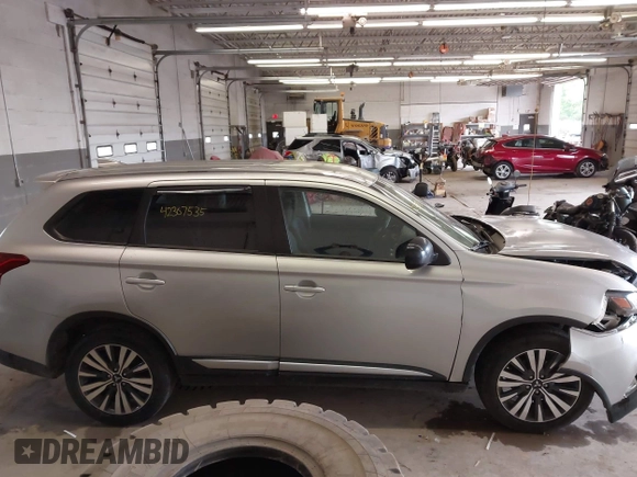 2020 Mitsubishi Outlander ES with VIN JA4AZ3A32LZ045956, listed as a IAAI auction lot 42307535 with 53,745 mi miles and . Bid and sale history available at DreamBid. Image 14.