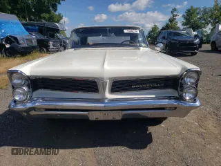 1963 Pontiac Bonneville z VIN 863L51113, wystawiony jako Copart lot #71038274 z przebiegiem 47 854 mil mil oraz Czysty tytuł • Clean title. Historia ofert i sprzedaży dostępna na DreamBid. Obrazek 5.
