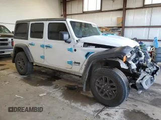 2024 Jeep Wrangler Willys с VIN 1C4PJXDG6RW226257, выставлен на аукционе Copart как лот 45560835 с пробегом 22 107 миль миль и Списание • Salvage title. История ставок и продаж доступна на DreamBid. Изображение 4.