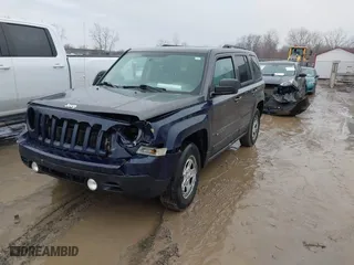 2016 Jeep Patriot 75th Anniversary with VIN 1C4NJRBB4GD594729, listed as a IAAI auction lot 41669395 with 208,117 mi miles. Bid and sale history available at carsss.com. Image 17.