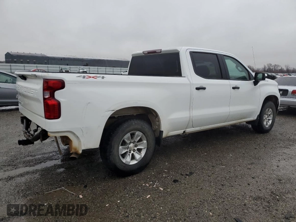 2022 Chevrolet Silverado 1500 with VIN 3GCPDAEK9NG640617, listed as a Copart auction lot 44462135 with 53,984 mi miles and Salvage Title. Bid and sale history available at DreamBid. Image 3.