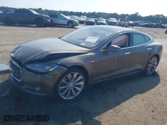2016 Tesla Model S 70 with VIN 5YJSA1E1XGF126620, listed as a IAAI auction lot 40227035 with 71,400 mi miles and . Bid and sale history available at DreamBid. Image 17.