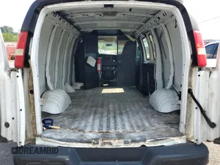 2013 Chevrolet Express Cargo with VIN 1GCSGAFX9D1126078, listed as a IAAI auction lot 42845774 with 176,733 mi miles and . Bid and sale history available at DreamBid. Image 1.