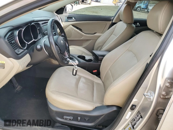2013 Kia Optima EX с VIN 5XXGN4A71DG231996, выставлен на аукционе Copart как лот 75771594 с пробегом 135 278 миль миль и Списание • Salvage title. История ставок и продаж доступна на DreamBid. Изображение 7.