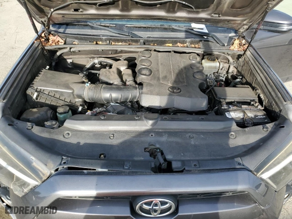 2014 Toyota 4Runner SR5 with VIN JTEZU5JR0E5073560, listed as a Copart auction lot 50196995 with 138,536 mi miles and Salvage Title. Bid and sale history available at carsss.com. Image 12.