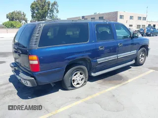2002 Chevrolet Suburban LS with VIN 3GNEC16Z92G255776, listed as a IAAI auction lot 42883752 with 302,700 mi miles and . Bid and sale history available at DreamBid. Image 4.