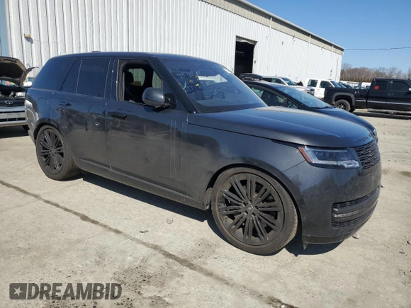 2023 Land Rover Range Rover SE z VIN SALKP9E70PA031776, wystawiony jako Copart lot #47582265 z przebiegiem Nie podano mil oraz Szkoda całkowita • Salvage title. Historia ofert i sprzedaży dostępna na DreamBid. Obrazek 4.