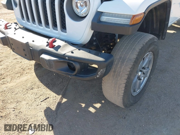 2020 Jeep Gladiator Rubicon with VIN 1C6JJTBG6LL187235, listed as a IAAI auction lot 42010374 with Not Provided miles and . Bid and sale history available at DreamBid. Image 6.