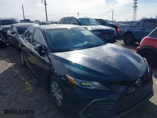 2022 Toyota Camry Hybrid LE with VIN 4T1C31AK1NU579117, listed as a IAAI auction lot 41575058 with 198,792 mi miles. Bid and sale history available at carsss.com. Image 1.