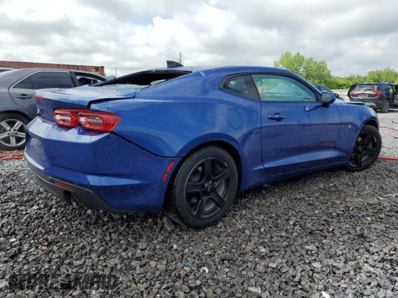 2023 Chevrolet Camaro 1LT z VIN 1G1FB1RS9P0152683, wystawiony jako Copart lot #55850545 z przebiegiem 26 439 mil mil oraz Szkoda całkowita • Salvage title. Historia ofert i sprzedaży dostępna na DreamBid. Obrazek 3.